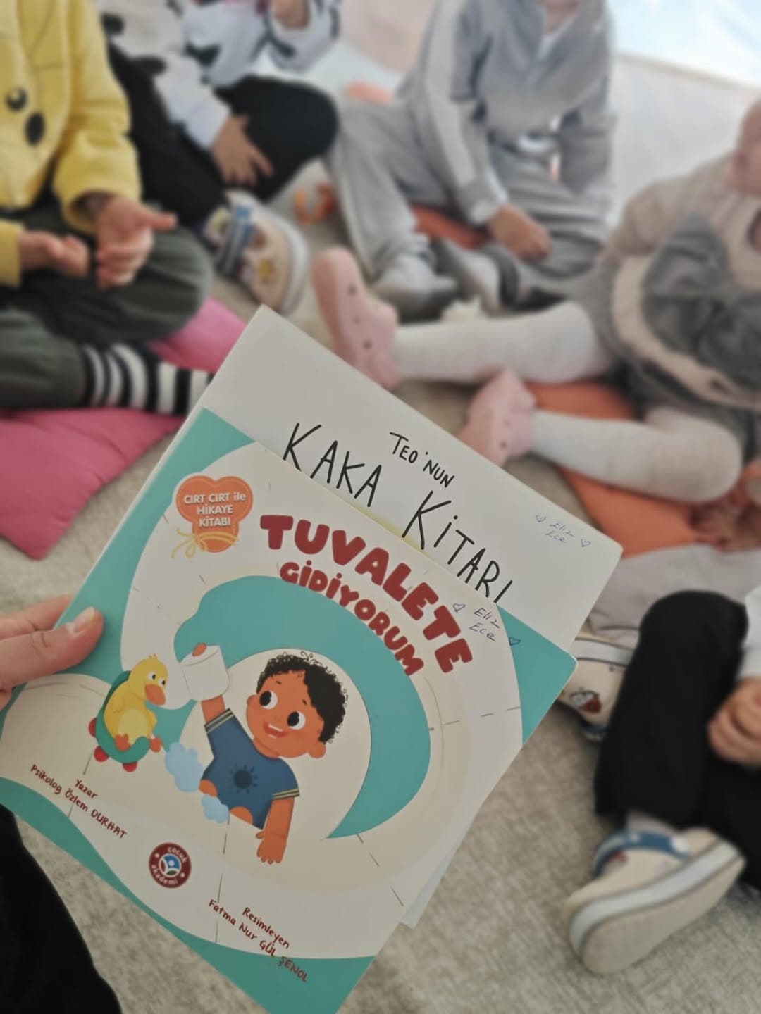 Küçük gruplarda tuvalet eğitimi paylaşımı