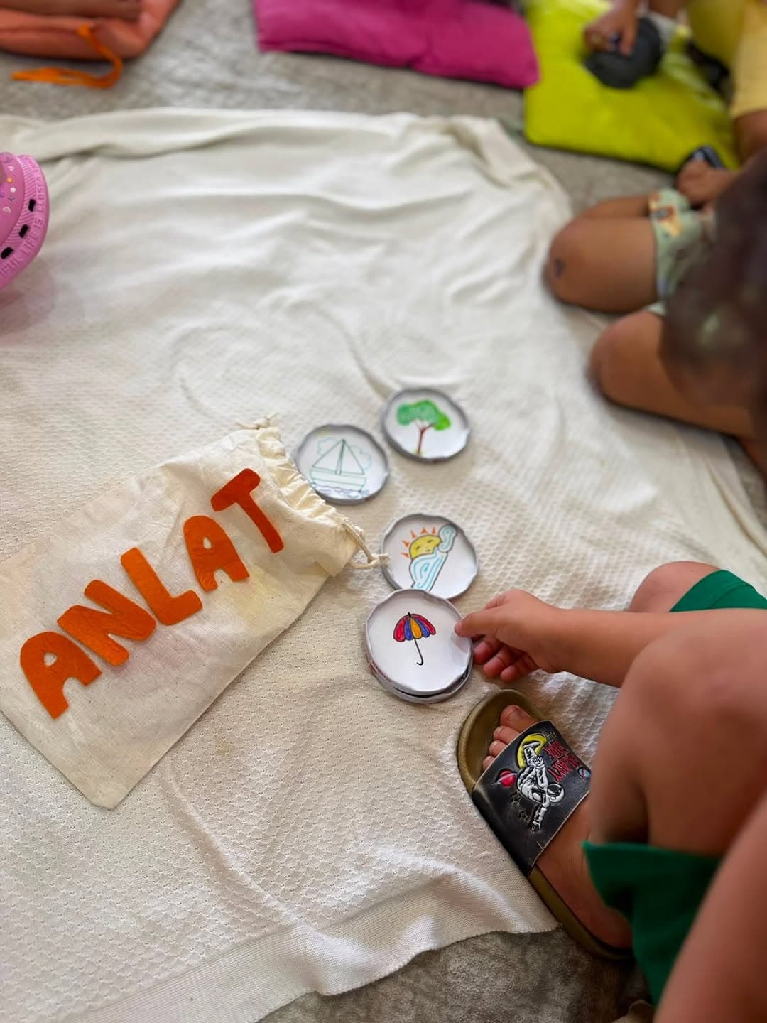 Masal anlatıcılığı: anlat çantası