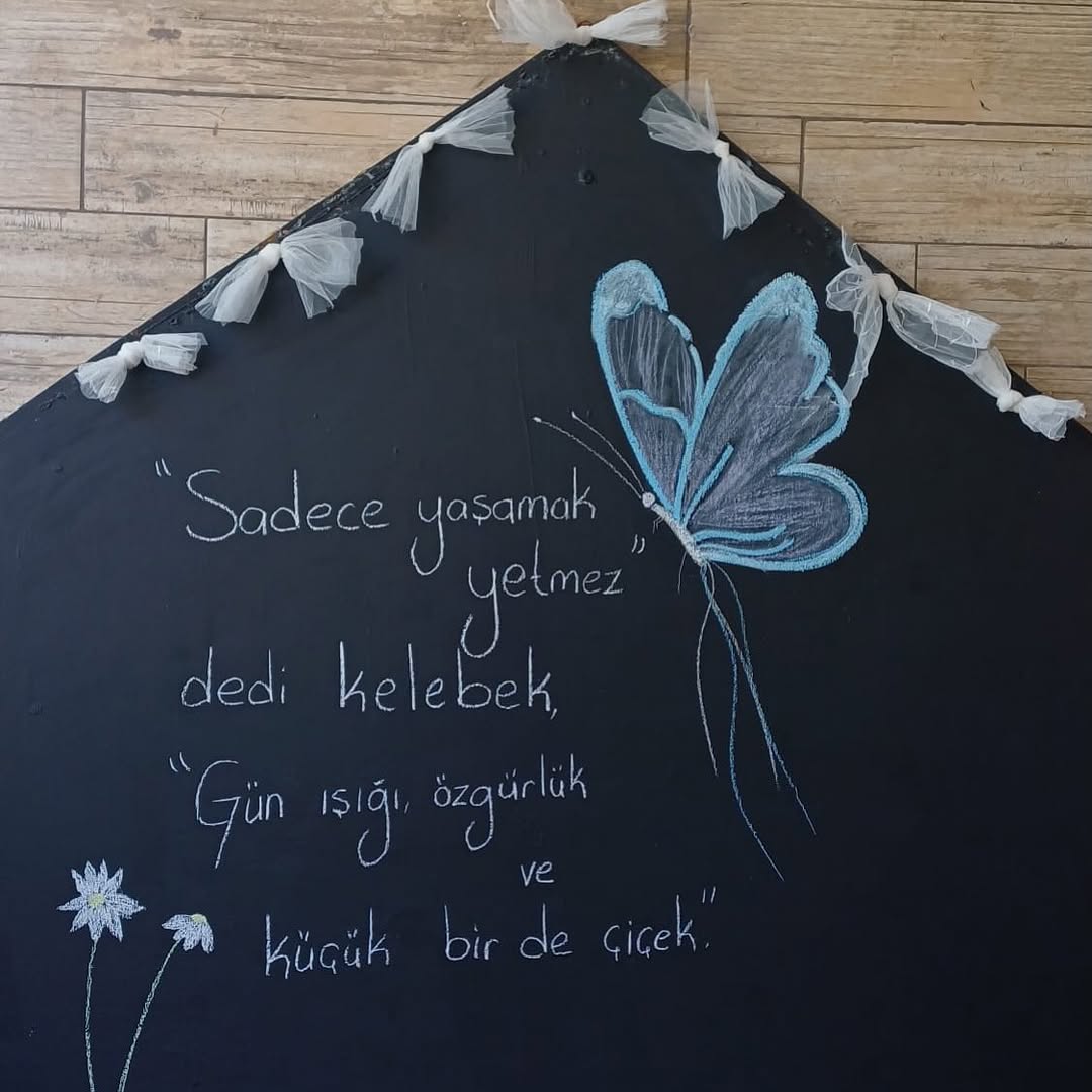 Günün sözü panosu